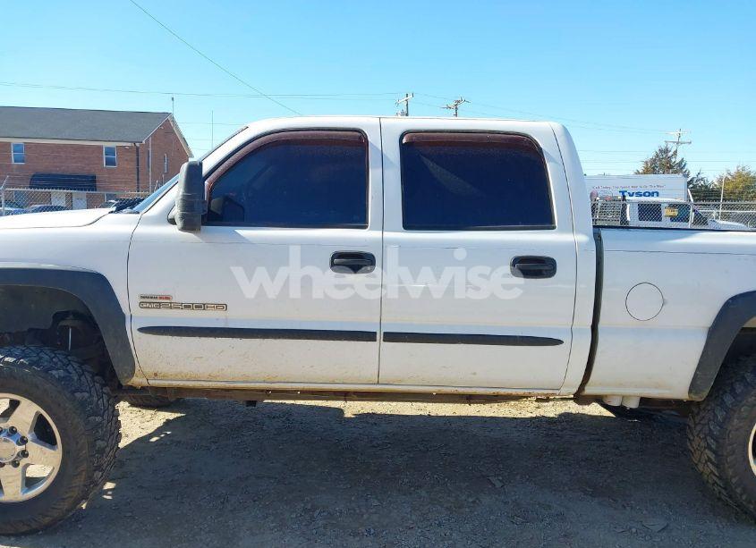 Photo 14 of 2004 Gmc Sierra 2500HD (VIN 1GTHK23164F154857)