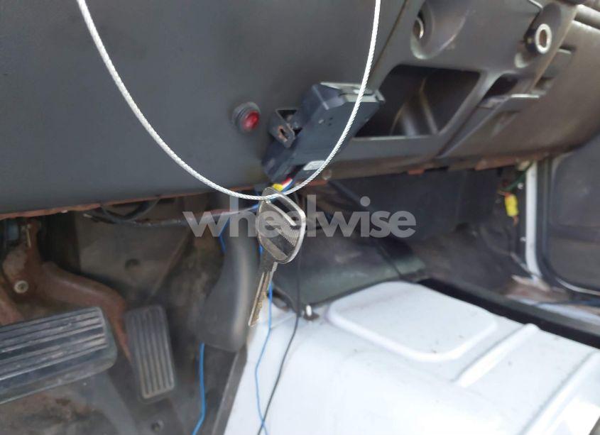 Photo 11 of 2004 Gmc Sierra 2500HD SLE (VIN 1GTHK232X4F267509)