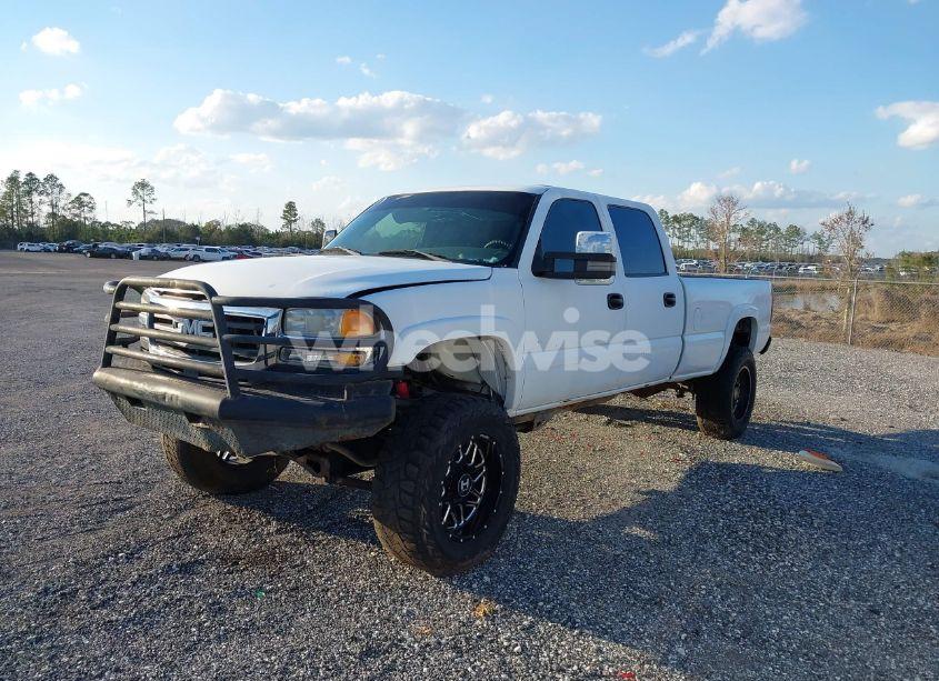 Photo 2 of 2004 Gmc Sierra 2500HD SLE (VIN 1GTHK232X4F267509)