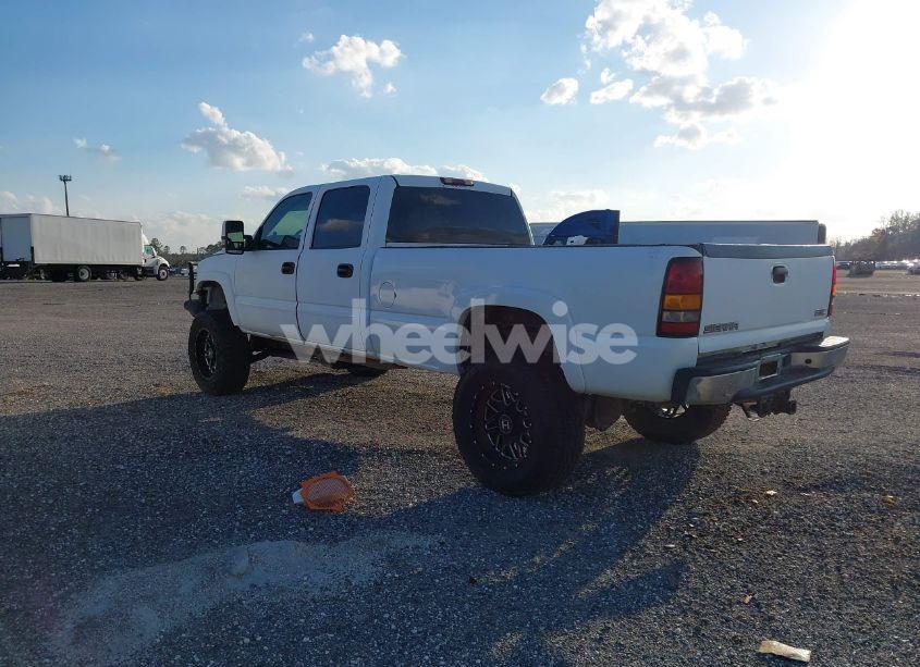 Photo 3 of 2004 Gmc Sierra 2500HD SLE (VIN 1GTHK232X4F267509)