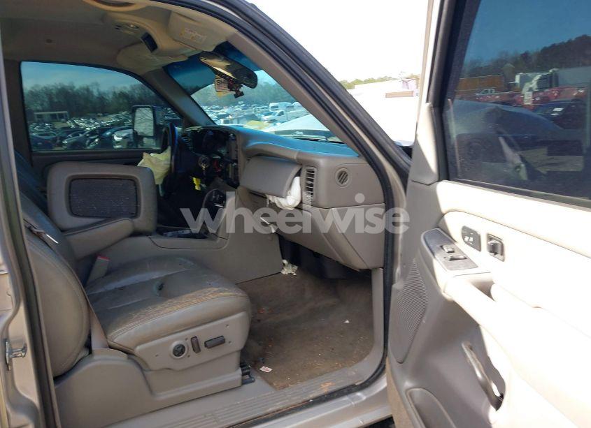 Photo 5 of 2005 Gmc Sierra 2500HD SLT (VIN 1GTHK232X5F958122)