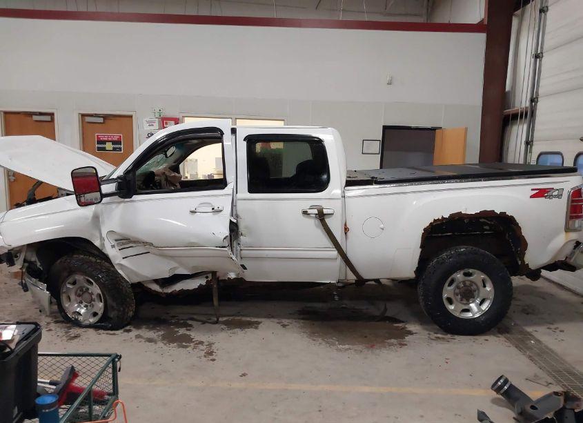 Photo 14 of 2007 Gmc Sierra 2500HD SLT (VIN 1GTHK23667F515181)