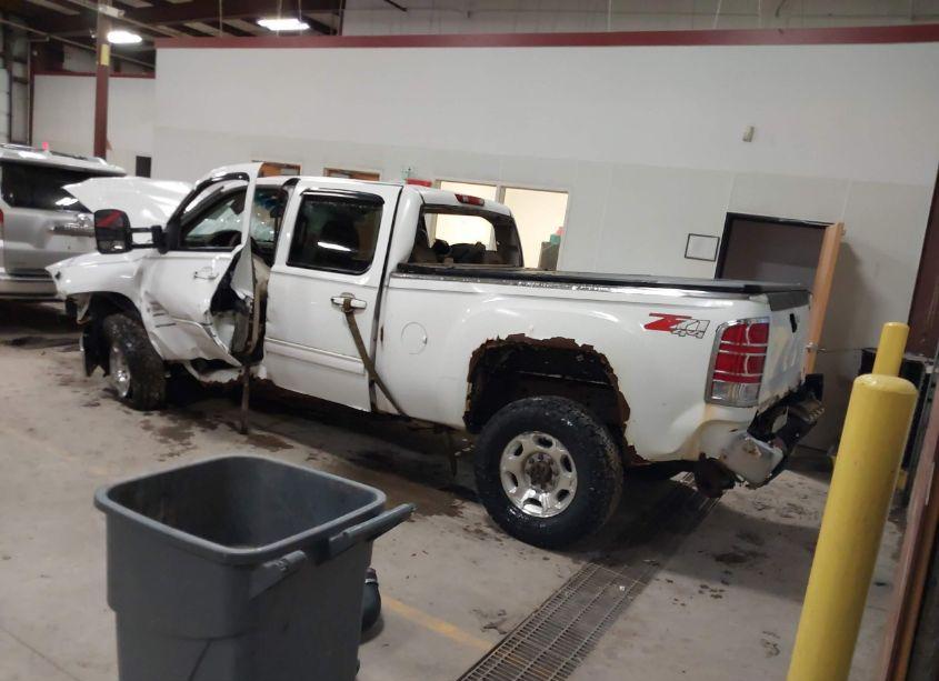 Photo 3 of 2007 Gmc Sierra 2500HD SLT (VIN 1GTHK23667F515181)