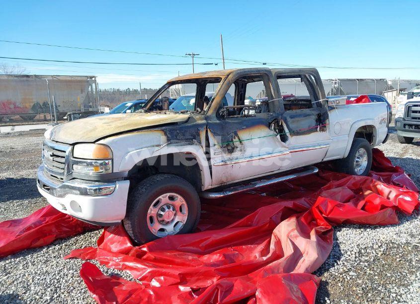 Photo 2 of 2007 Gmc Sierra 2500HD CLASSIC SLE1 (VIN 1GTHK23D37F108563)