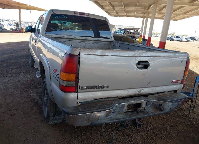 Photo 3 of 2005 Gmc Sierra 2500HD SLT (VIN 1GTHK23U25F806630)
