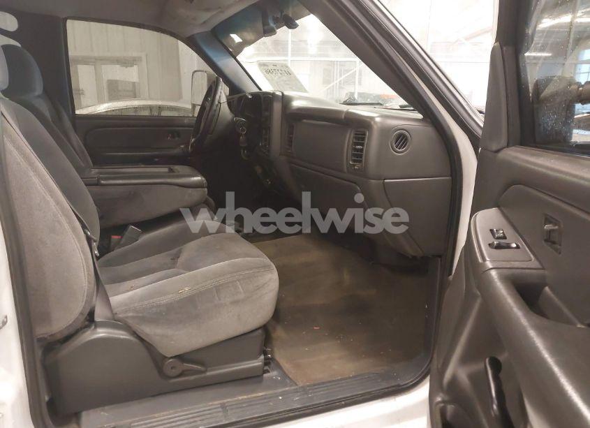 Photo 5 of 2006 Gmc Sierra 2500HD SLE1 (VIN 1GTHK23UX6F143230)