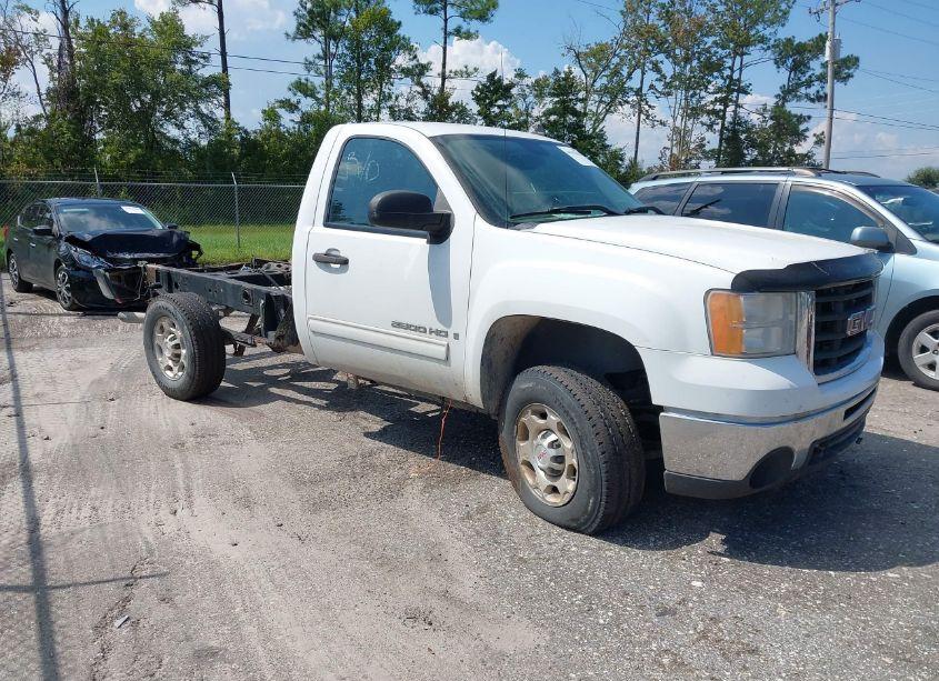 2007 Gmc Sierra 2500HD SLE1 (VIN 1GTHK24K77E573091) main photo