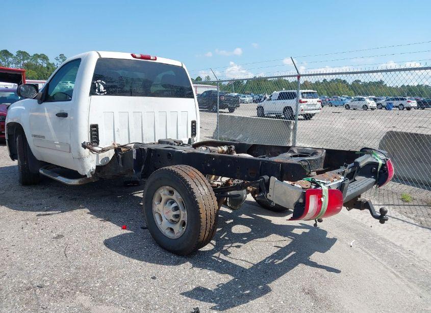 Photo 3 of 2007 Gmc Sierra 2500HD SLE1 (VIN 1GTHK24K77E573091)