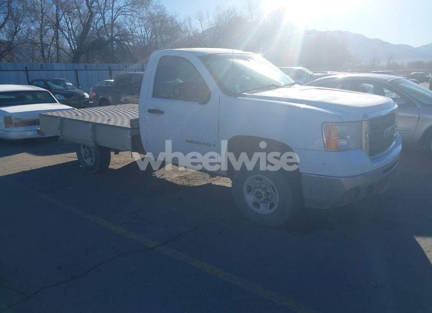 2007 Gmc Sierra 2500HD WORK TRUCK (VIN 1GTHK24K77E600581) main photo