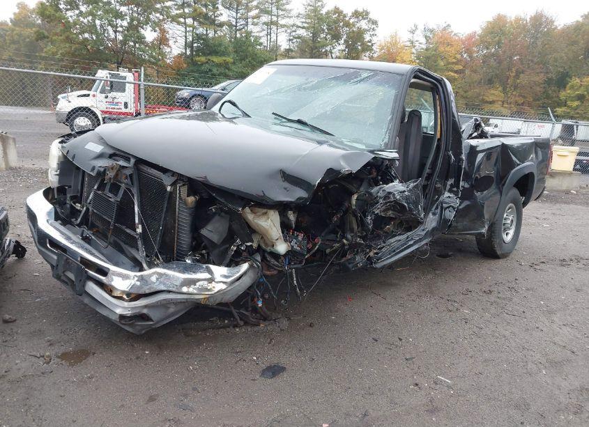 Photo 2 of 2003 Gmc Sierra 2500HD WORK TRUCK (VIN 1GTHK24U63E344624)