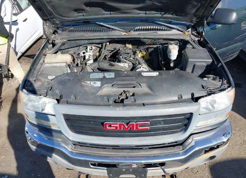 Photo 10 of 2005 Gmc Sierra 2500HD WORK TRUCK (VIN 1GTHK24UX5E330602)