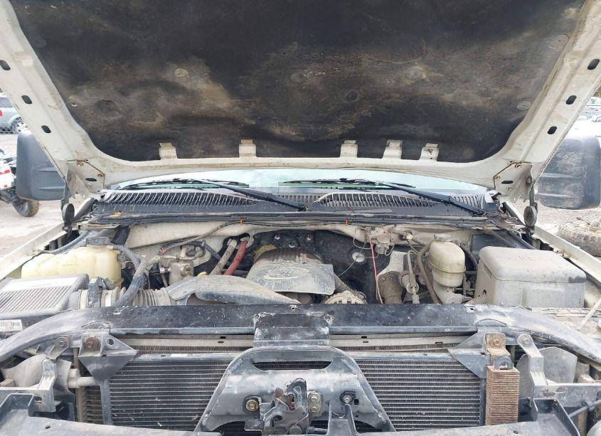 Photo 10 of 2006 Gmc Sierra 2500HD WORK TRUCK (VIN 1GTHK24UX6E276705)