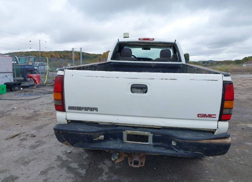 Photo 17 of 2006 Gmc Sierra 2500HD WORK TRUCK (VIN 1GTHK24UX6E276705)