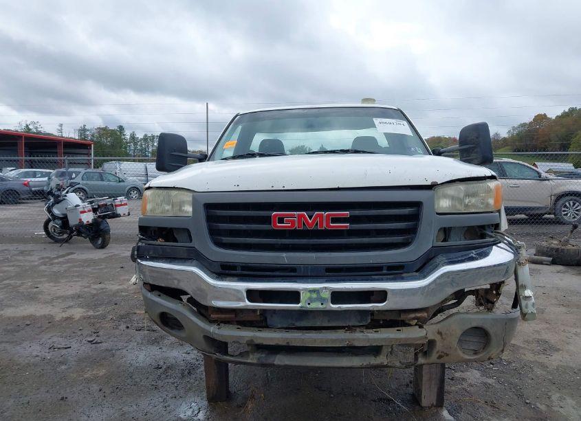 Photo 6 of 2006 Gmc Sierra 2500HD WORK TRUCK (VIN 1GTHK24UX6E276705)