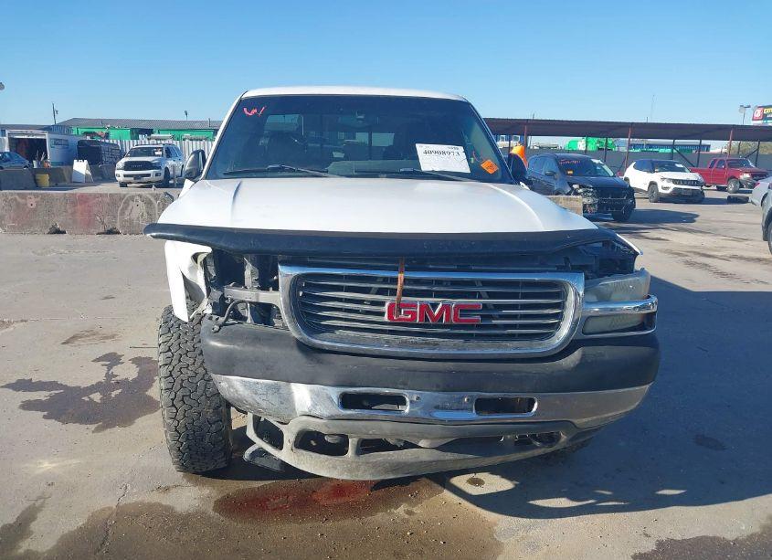 Photo 13 of 2002 Gmc Sierra 2500HD SL/SLE/STANDARD (VIN 1GTHK29172E181298)