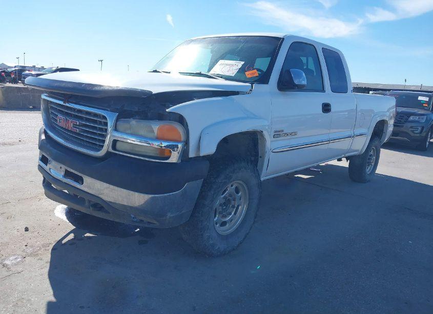Photo 2 of 2002 Gmc Sierra 2500HD SL/SLE/STANDARD (VIN 1GTHK29172E181298)
