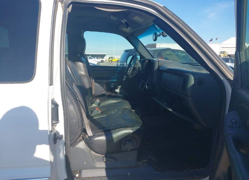 Photo 5 of 2002 Gmc Sierra 2500HD SL/SLE/STANDARD (VIN 1GTHK29172E181298)