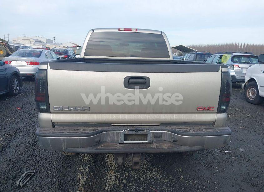 Photo 16 of 2003 Gmc Sierra K2500 HEAVY DUTY (VIN 1GTHK29173E163157)