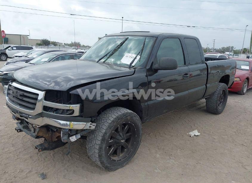 Photo 2 of 2006 Gmc Sierra 2500HD SLT (VIN 1GTHK29276E134190)