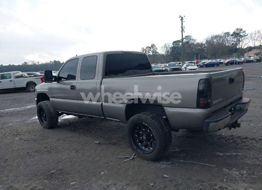 Photo 3 of 2007 Gmc Sierra 2500HD CLASSIC SLT (VIN 1GTHK29D47E186976)