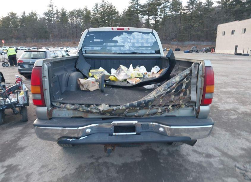 Photo 16 of 2003 Gmc Sierra 2500HD SLE (VIN 1GTHK29U03E312177)