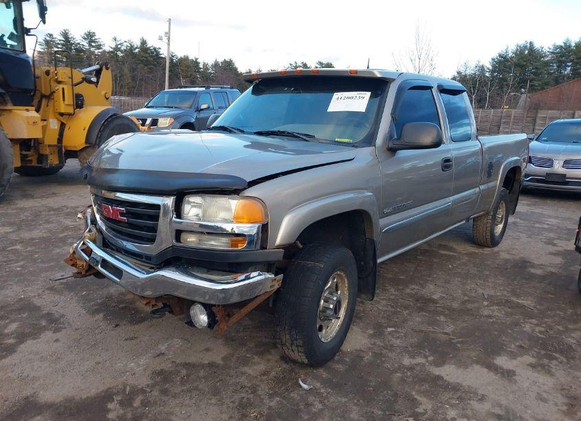 Photo 2 of 2003 Gmc Sierra 2500HD SLE (VIN 1GTHK29U03E312177)