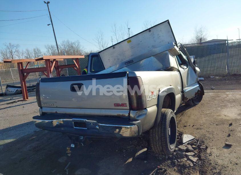 Photo 16 of 2003 Gmc Sierra 2500HD SLE (VIN 1GTHK29U73E345872)