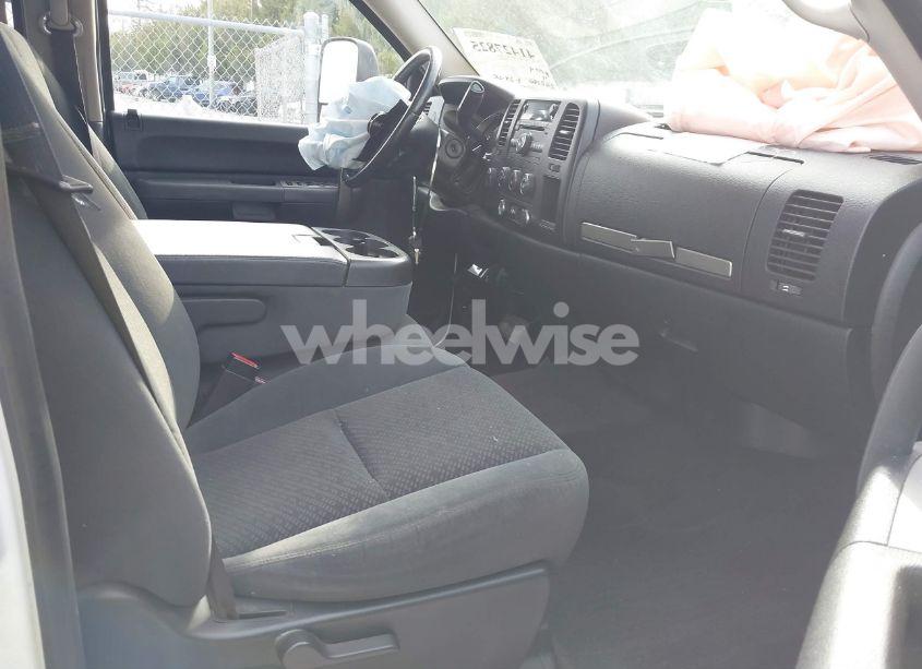 Photo 5 of 2008 Gmc Sierra 3500HD SLE1 (VIN 1GTHK336X8F178795)