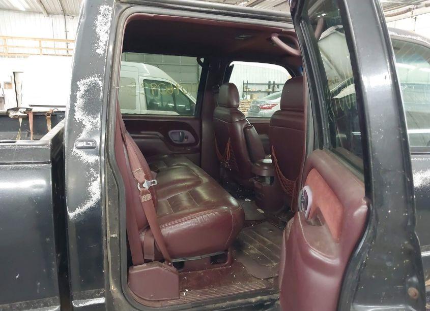 Photo 8 of 1998 Gmc Sierra 3500 HD SL (VIN 1GTHK33F2WF049429)