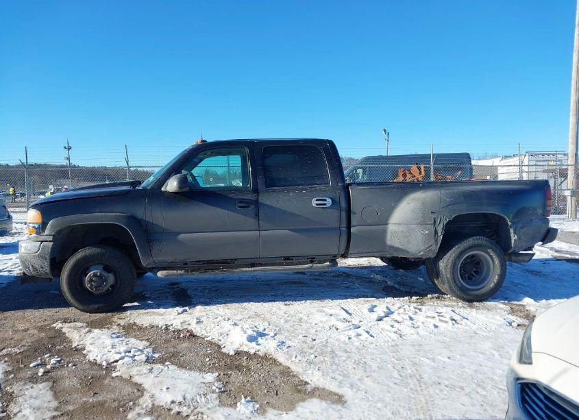 Photo 14 of 2003 Gmc Sierra 3500 SLT (VIN 1GTJK331X3F206237)