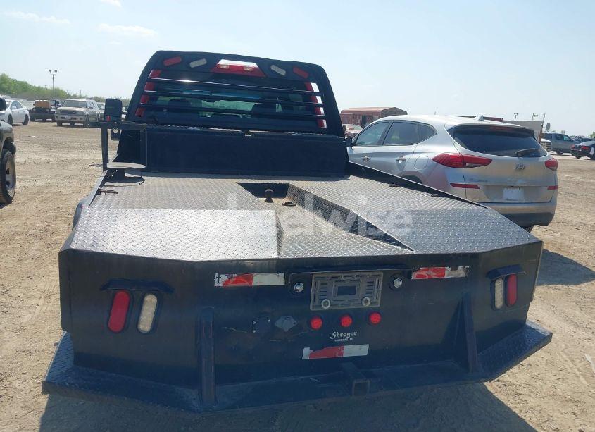 Photo 15 of 2005 Gmc Sierra 3500 SLT (VIN 1GTJK332X5F893392)