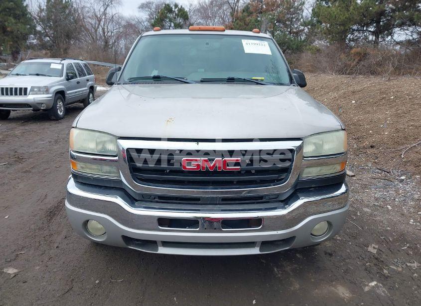 Photo 13 of 2004 Gmc Sierra 3500 SLE (VIN 1GTJK39254E288353)