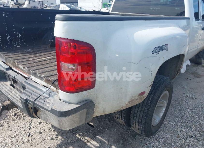 Photo 13 of 2008 Gmc Sierra 3500HD SLE1 (VIN 1GTJK39K78E136175)