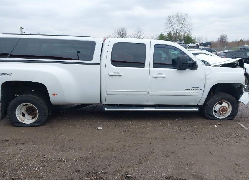 Photo 13 of 2009 Gmc Sierra 3500HD SLT (VIN 1GTJK93689F112610)