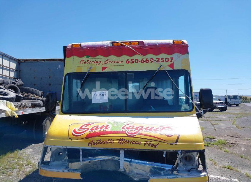 Photo 13 of 1993 Gmc Value VAN P3500 (VIN 1GTKP32K9P3500123)