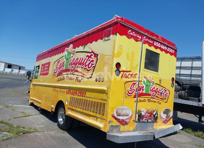 Photo 3 of 1993 Gmc Value VAN P3500 (VIN 1GTKP32K9P3500123)