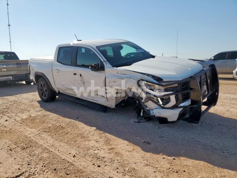 Photo 10 of 2025 GMC CANYON ELEVATION N/A (VIN 1GTP2BEK4S1138605)