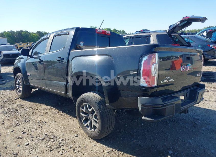 Photo 3 of 2016 Gmc Canyon SLE (VIN 1GTP6CE10G1365458)