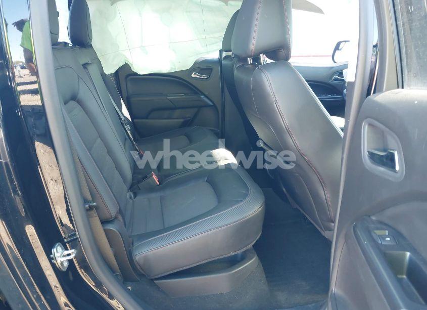 Photo 8 of 2016 Gmc Canyon SLE (VIN 1GTP6CE10G1365458)