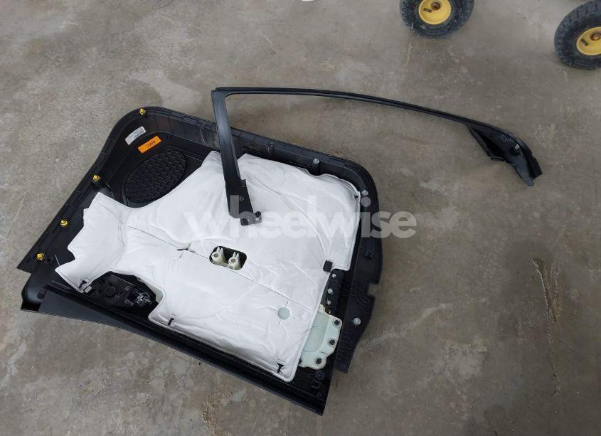 Photo 12 of 2018 Gmc Canyon DENALI (VIN 1GTP6EE16J1171424)