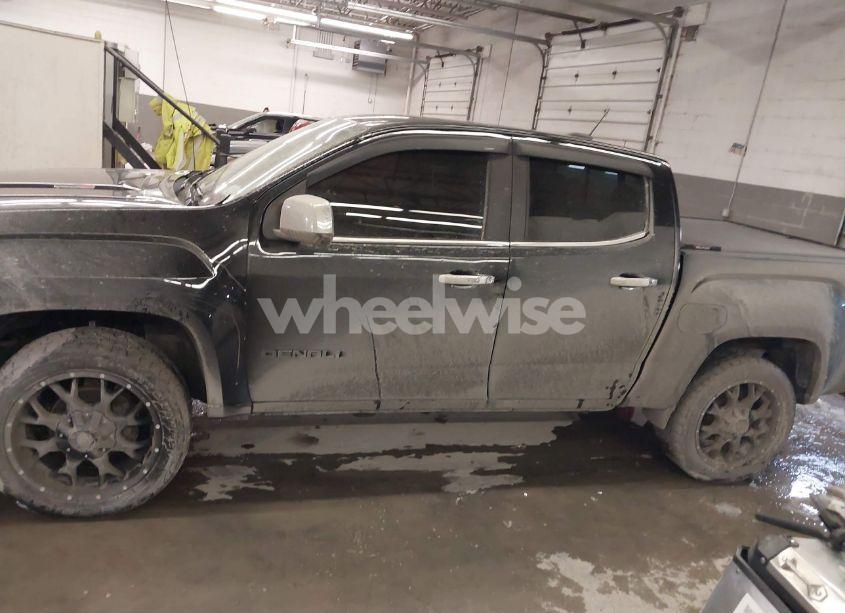 Photo 14 of 2018 Gmc Canyon DENALI (VIN 1GTP6EE18J1227041)