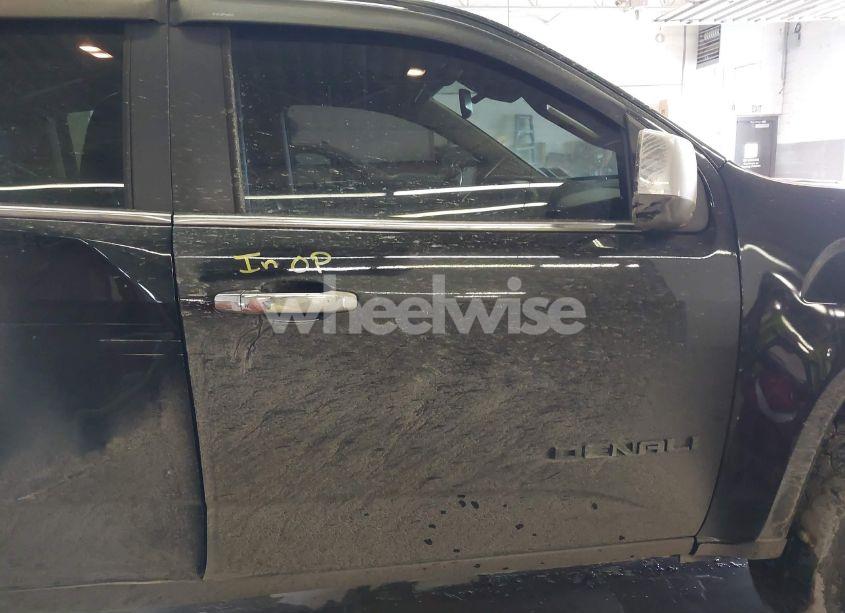 Photo 5 of 2018 Gmc Canyon DENALI (VIN 1GTP6EE18J1227041)