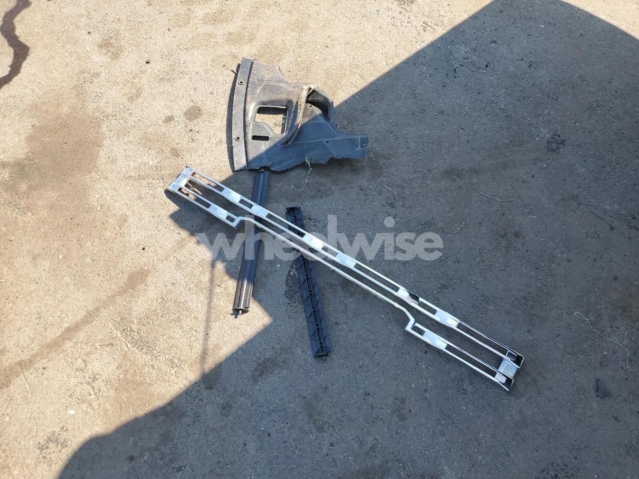 Photo 12 of 2023 GMC CANYON DENALI N/A (VIN 1GTP6FEK4P1180226)