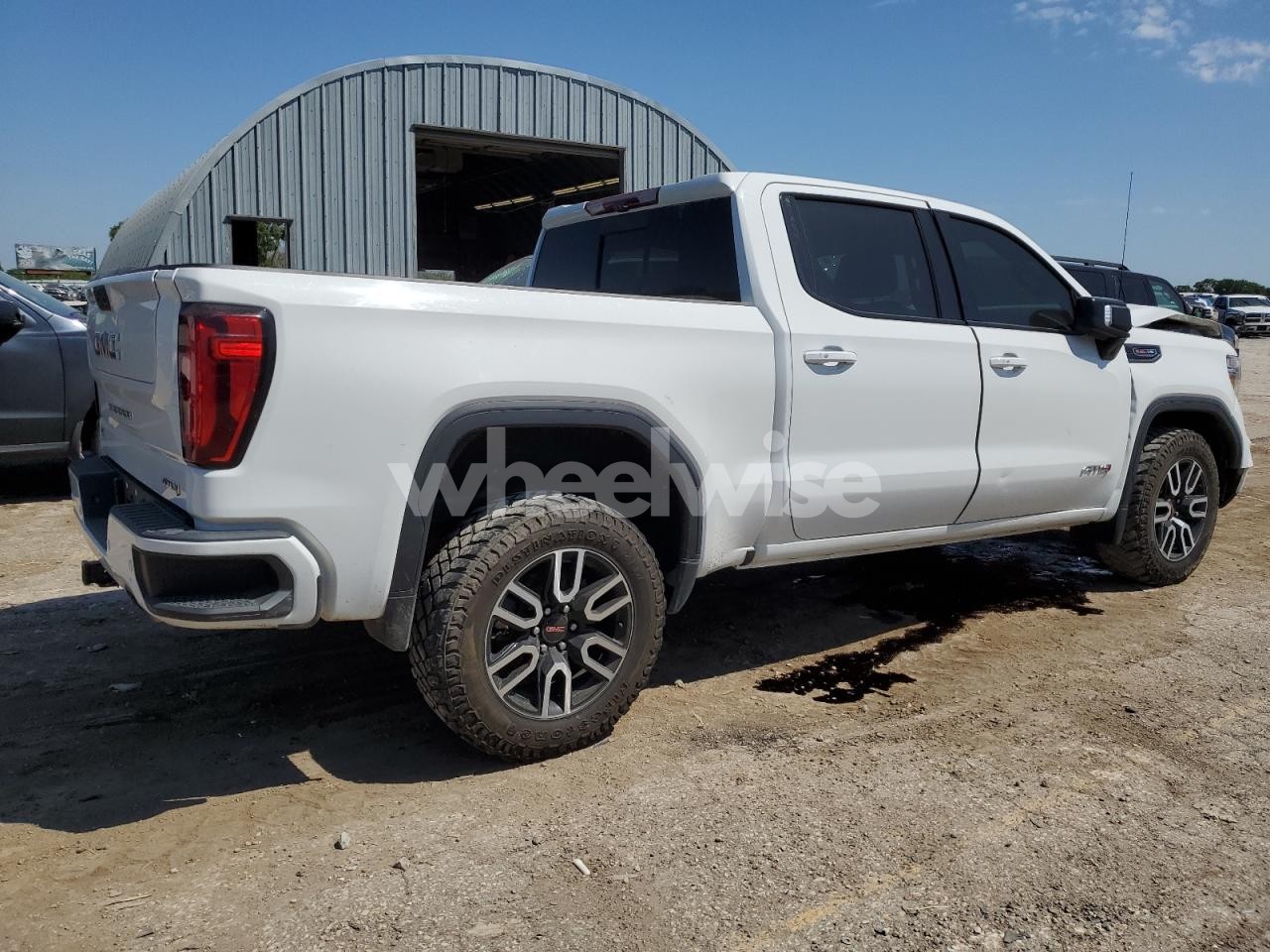 Photo 3 of 2021 GMC SIERRA K1500 AT4 (VIN 1GTP9EEL1MZ272322)
