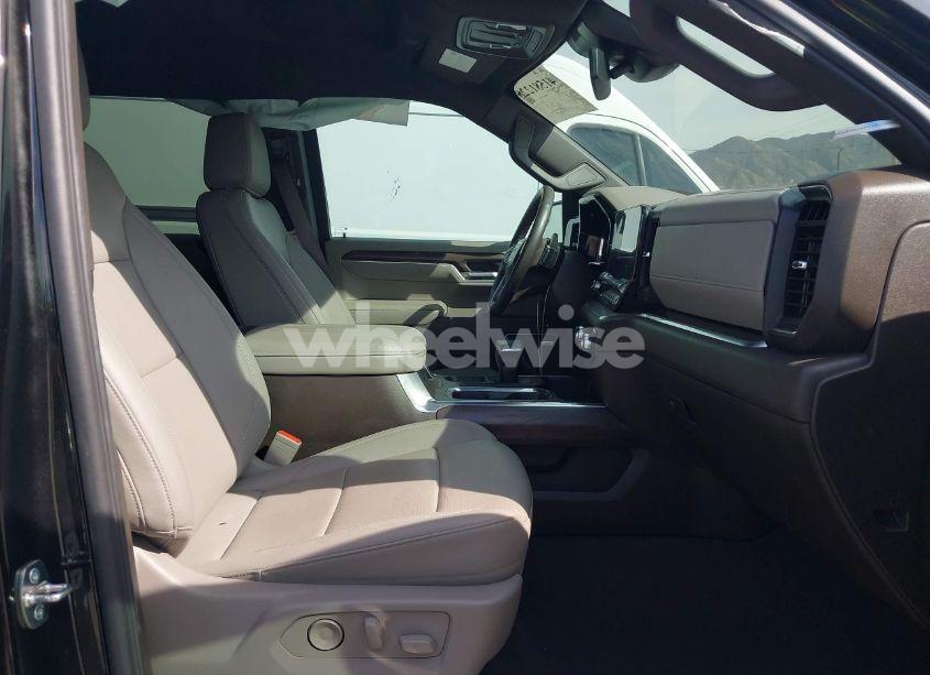 Photo 5 of 2024 Gmc Sierra 1500 2WD SHORT BOX SLT (VIN 1GTPHDE88RZ333584)