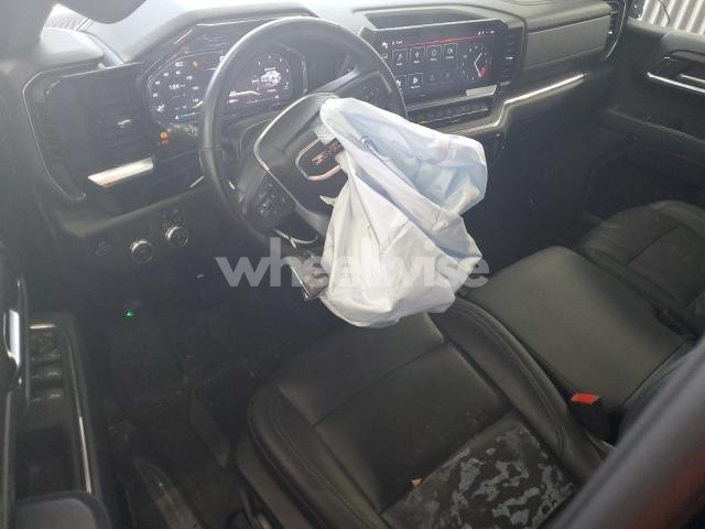 Photo 3 of 2024 GMC SIERRA C1500 SLT (VIN 1GTPHDED3RZ206822)