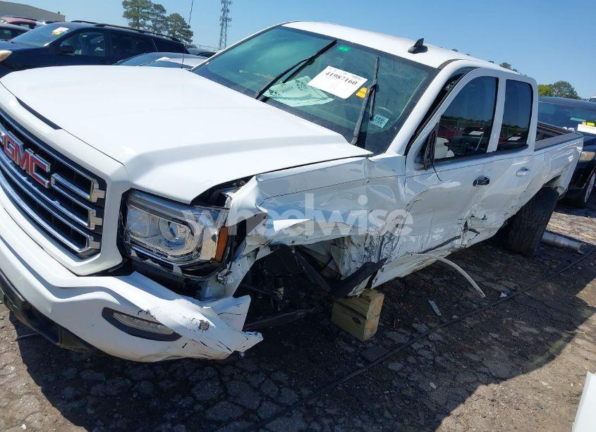 Photo 2 of 2018 Gmc Sierra 1500 (VIN 1GTR1LEC0JZ357894)