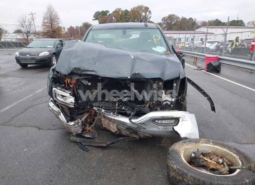 Photo 13 of 2017 Gmc Sierra 1500 SLE (VIN 1GTR1MEC2HZ194696)