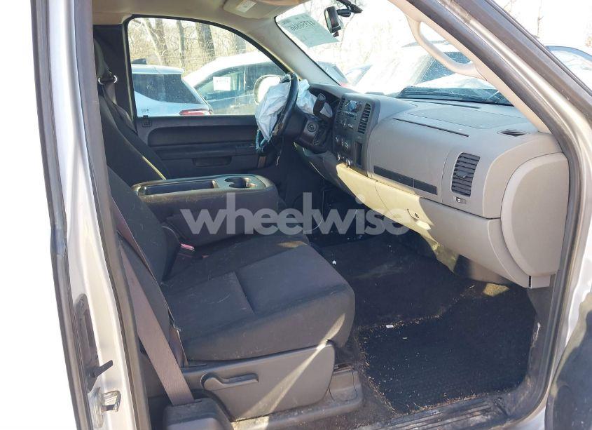 Photo 5 of 2011 Gmc Sierra 1500 SL (VIN 1GTR1UEA5BZ186159)