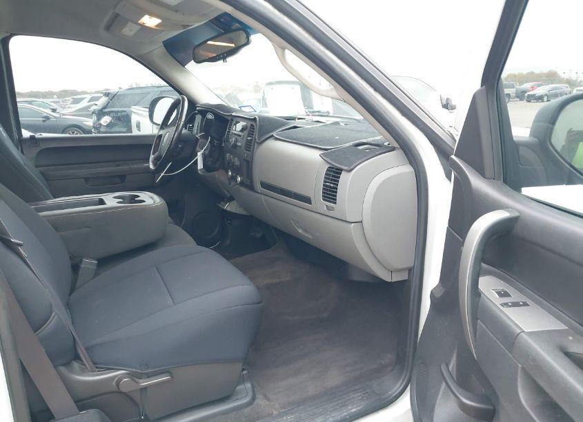 Photo 5 of 2011 Gmc Sierra 1500 SL (VIN 1GTR1UEA6BZ454944)